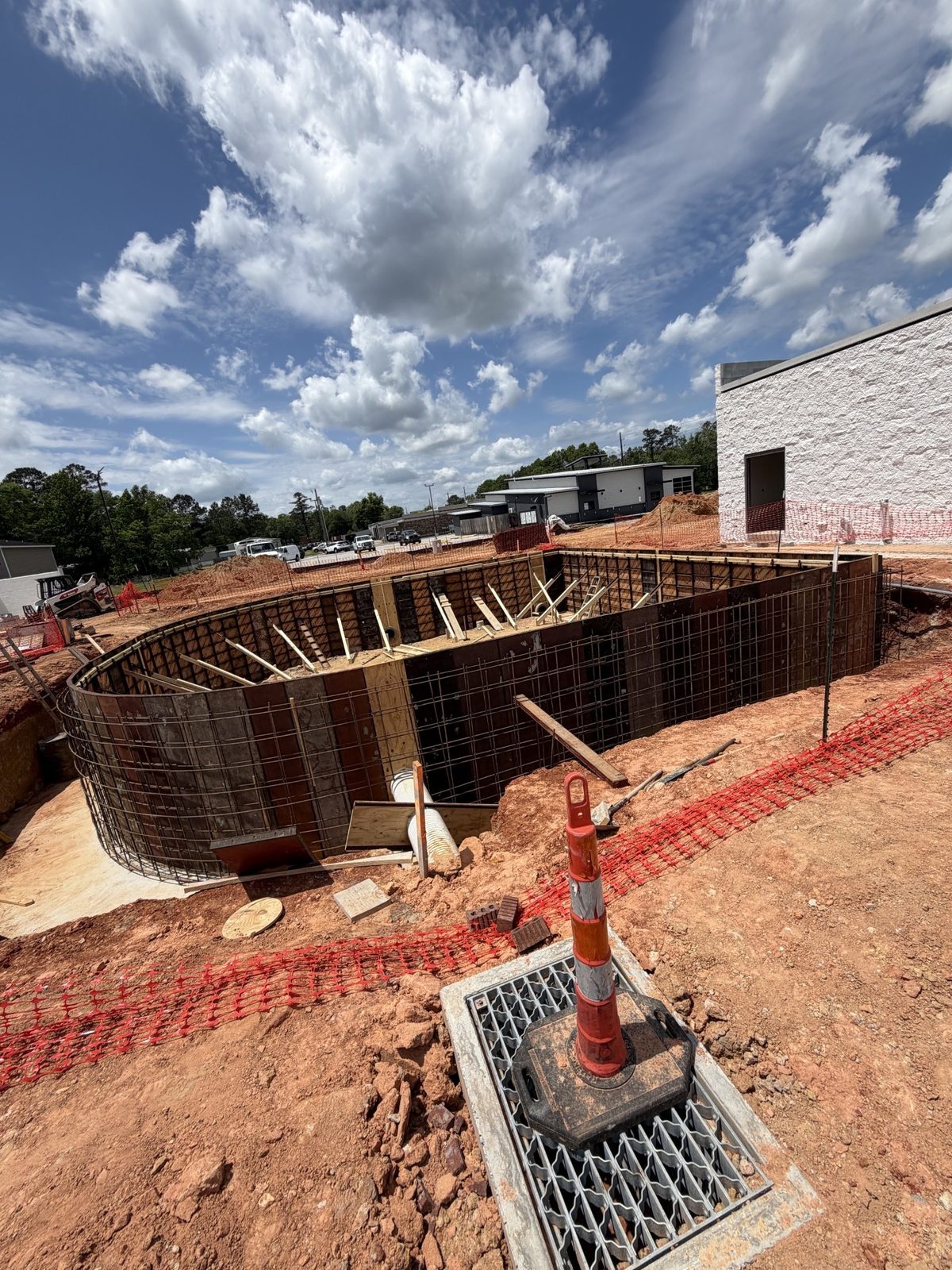 Drive-thru footing formwork and rebar