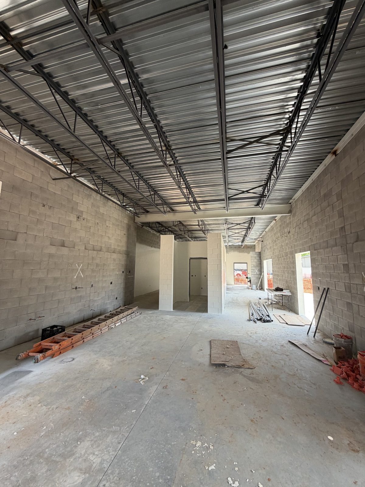 Interior structure and roof deck